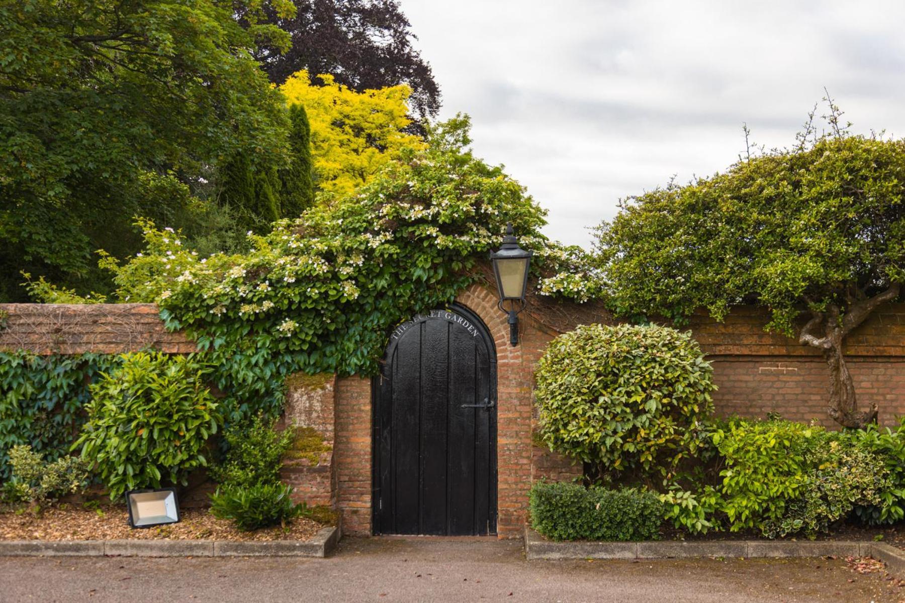 Horwood House Hotel Milton Keynes Exterior foto
