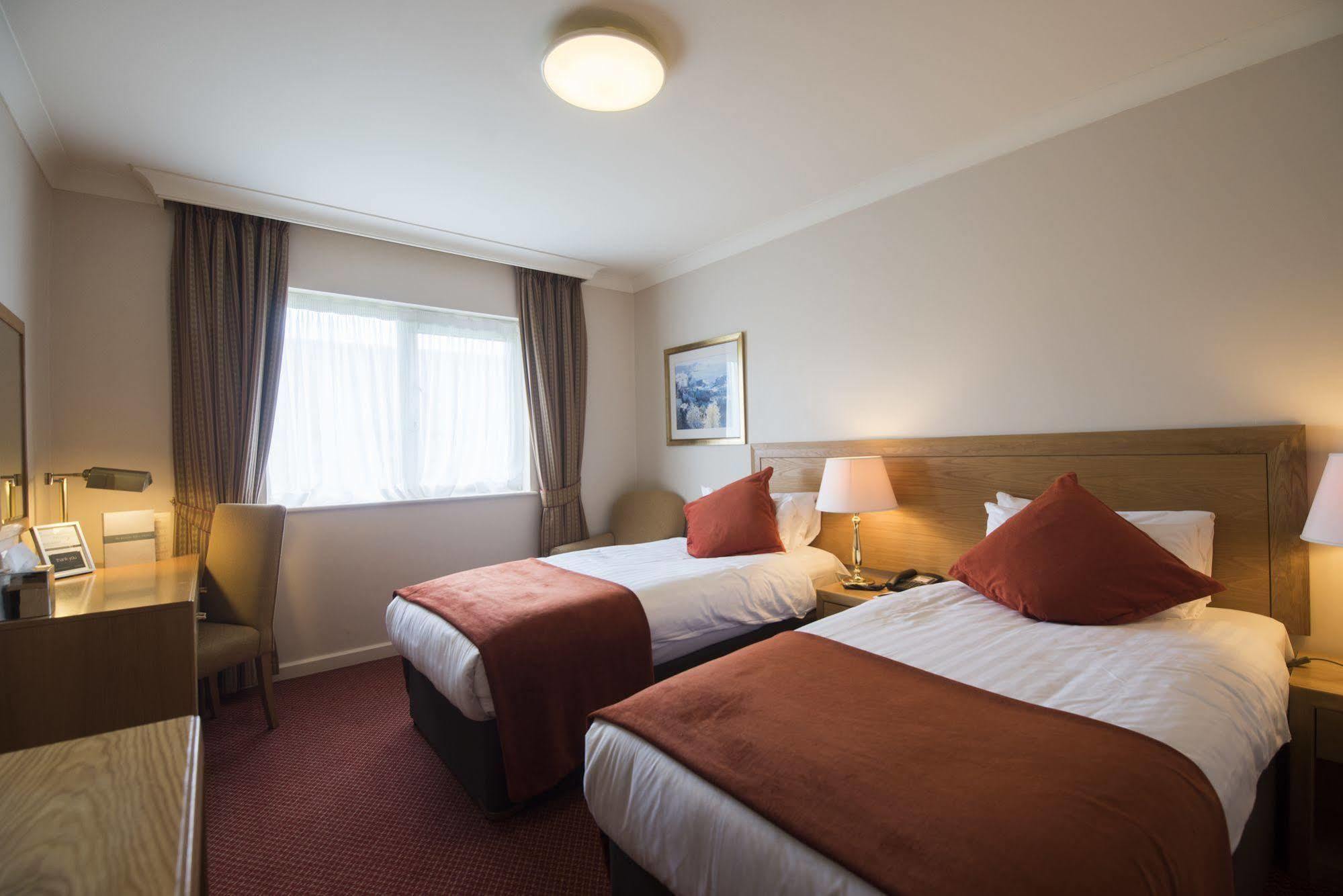 Horwood House Hotel Milton Keynes Exterior foto